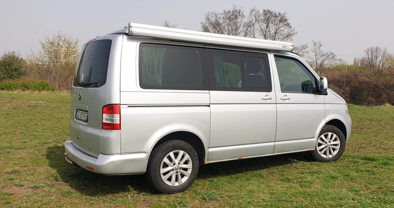 Volkswagen Caravelle cena 49000 przebieg: 366000, rok produkcji 2005 z Gdańsk małe 562